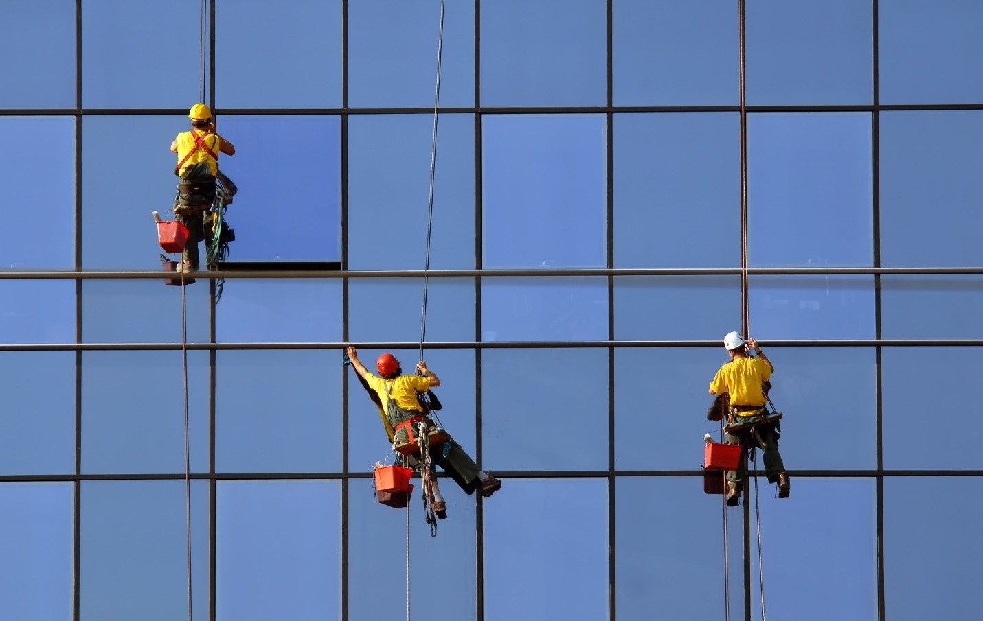 บริษัททำความสะอาดอาคารสูง